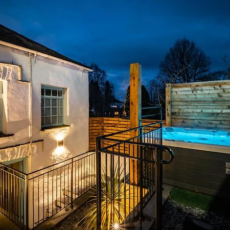 Beautiful Grade 2 Listed Building - West Wing Villa Bowness-on-Windermere Exterior photo